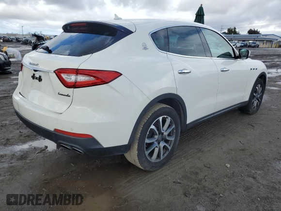 2017 Maserati Levante with VIN ZN661XUAXHX250088, listed as a Copart auction lot 40583294 with 26,317 mi miles. Bid and sale history available at carsss.com. Image 3.