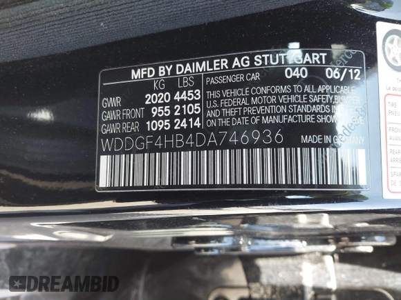 2013 Mercedes-Benz C-Class C 250 Sport with VIN WDDGF4HB4DA746936, listed as a IAAI auction lot 41594574 with 101,488 mi miles. Bid and sale history available at carsss.com. Image 9.