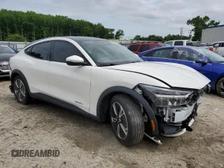 2021 Ford Mustang Mach-E Select z VIN 3FMTK1RM5MMA19614, wystawiony jako Copart lot #58245905 z przebiegiem 28 975 mil mil oraz Szkoda całkowita • Salvage title. Historia ofert i sprzedaży dostępna na DreamBid. Obrazek 4.