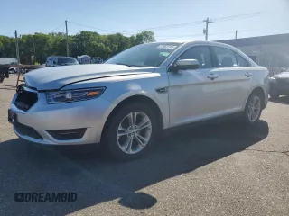 2015 Ford Taurus SEL z VIN 1FAHP2E83FG108563, wystawiony jako Copart lot #57943745 z przebiegiem 162 442 mil mil oraz Szkoda całkowita • Salvage title. Historia ofert i sprzedaży dostępna na DreamBid. Obrazek 1.