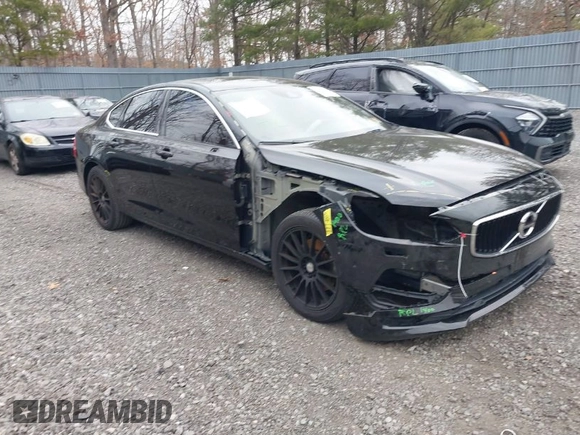 2017 Volvo S90 Momentum with VIN YV1102AK3H1006469, listed as a IAAI auction lot 41795564 with 121,001 mi miles. Bid and sale history available at carsss.com. Image 1.