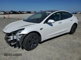 2023 Tesla Model 3 z VIN 5YJ3E1EAXPF541042, wystawiony jako Copart lot #52898805 z przebiegiem 59 724 mil mil oraz Szkoda całkowita • Salvage title. Historia ofert i sprzedaży dostępna na DreamBid. Obrazek 1.