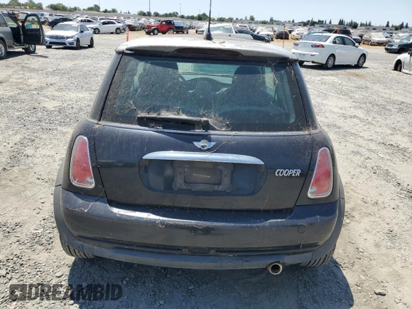 2006 MINI Hardtop with VIN WMWRC33516TK73752, listed as a Copart auction lot 62053245 with 126,836 mi miles and Clean title. Bid and sale history available at DreamBid. Image 6.
