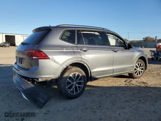 2021 Volkswagen Tiguan S with VIN 3VV1B7AX1MM108585, listed as a Copart auction lot 81897474 with 60,514 mi miles and Salvage Title. Bid and sale history available at carsss.com. Image 3.