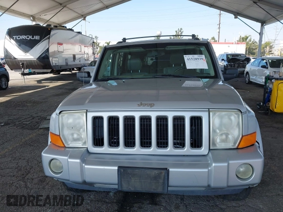 2006 Jeep Commander z VIN 1J8HH48K76C329934, wystawiony jako IAAI lot #41528939 z przebiegiem 180 006 mil mil oraz . Historia ofert i sprzedaży dostępna na DreamBid. Obrazek 12.