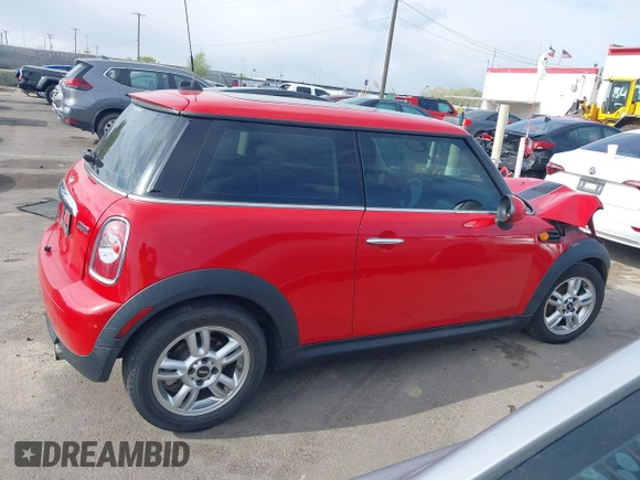 2012 MINI Hardtop с VIN WMWSU3C53CT539928, выставлен на аукционе IAAI как лот 42060966 с пробегом 147 343 миль миль и . История ставок и продаж доступна на DreamBid. Изображение 12.