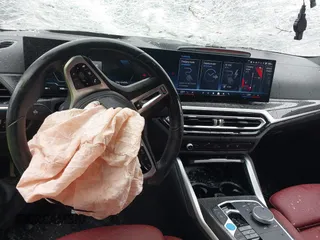 2024 BMW i4 M50 z VIN WBY33AW00RFS06591, wystawiony jako IAAI lot #41863252 z przebiegiem 15 260 mil mil oraz . Historia ofert i sprzedaży dostępna na DreamBid. Obrazek 18.