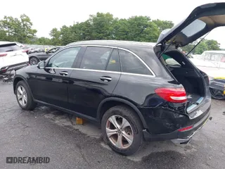 2018 Mercedes-Benz GLC with VIN WDC0G4KB4JV090897, listed as a IAAI auction lot 39966586 with 81,490 mi miles. Bid and sale history available at carsss.com. Image 3.