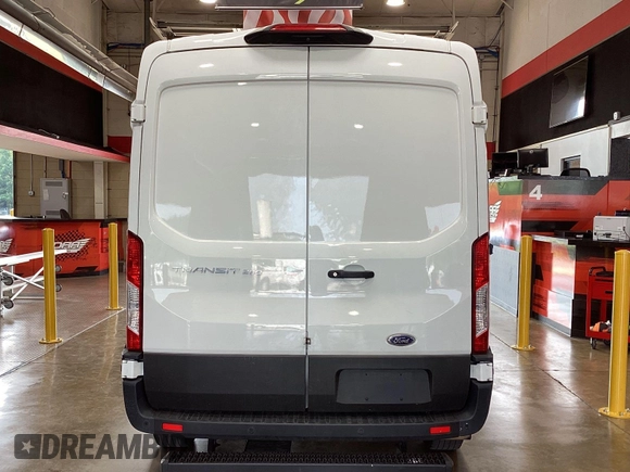 2022 Ford Transit Cargo с VIN 1FTBR1CG6NKA06474, выставлен на аукционе IAAI как лот 42521100 с пробегом 82 772 миль миль и . История ставок и продаж доступна на DreamBid. Изображение 3.