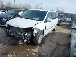 2015 Chrysler Town & Country Touring with VIN 2C4RC1BG8FR661370, listed as a IAAI auction lot 41646484 with 130,110 mi miles. Bid and sale history available at carsss.com. Image 2.