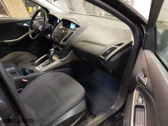 2012 Ford Focus SEL with VIN 1FAHP3H26CL344480, listed as a IAAI auction lot 41882368 with 162,897 mi miles. Bid and sale history available at carsss.com. Image 5.