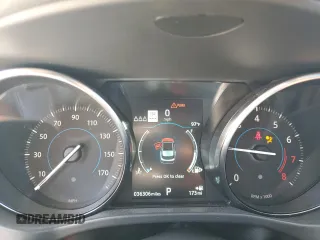 2020 Jaguar F-Pace 25t Premium z VIN SADCJ2FX0LA646149, wystawiony jako Copart lot #50767125 z przebiegiem 36 306 mil mil oraz Nie do naprawy • Non repairable. Historia ofert i sprzedaży dostępna na DreamBid. Obrazek 9.