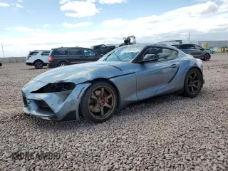 2021 Toyota Supra 3.0 z VIN WZ1DB0C02MW035473, wystawiony jako Copart lot #52582315 z przebiegiem Nie podano mil oraz Szkoda całkowita • Salvage title. Historia ofert i sprzedaży dostępna na DreamBid. Obrazek 1.