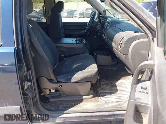 2008 Chevrolet Silverado 1500 LTZ with VIN 2GCEK133981331008, listed as a IAAI auction lot 42228223 with 288,199 mi miles and . Bid and sale history available at DreamBid. Image 5.