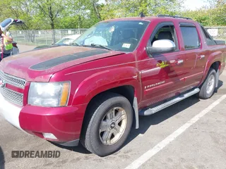 2007 Chevrolet Avalanche LTZ with VIN 3GNFK12327G257739, listed as a IAAI auction lot 42159715 with 224,306 mi miles. Bid and sale history available at carsss.com. Image 2.