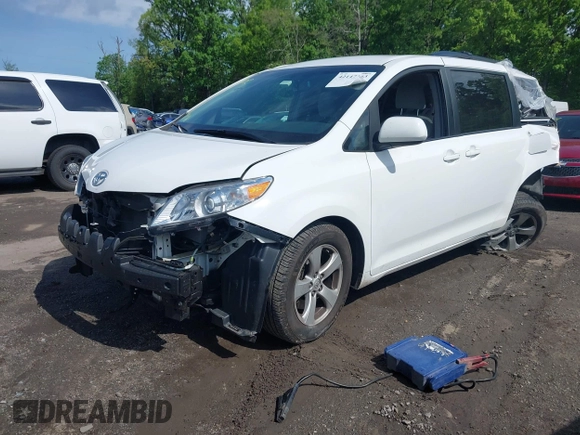 2017 Toyota Sienna LE Auto Access Seat with VIN 5TDKZ3DC7HS896262, listed as a IAAI auction lot 42147163 with 98,219 mi miles and . Bid and sale history available at DreamBid. Image 17.