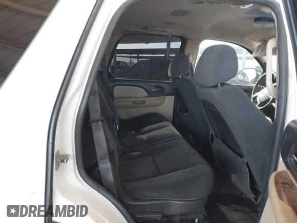 2007 Chevrolet Tahoe Police z VIN 1GNEC03097R414206, wystawiony jako IAAI lot #41698793 z przebiegiem 188 773 mil mil oraz . Historia ofert i sprzedaży dostępna na DreamBid. Obrazek 8.