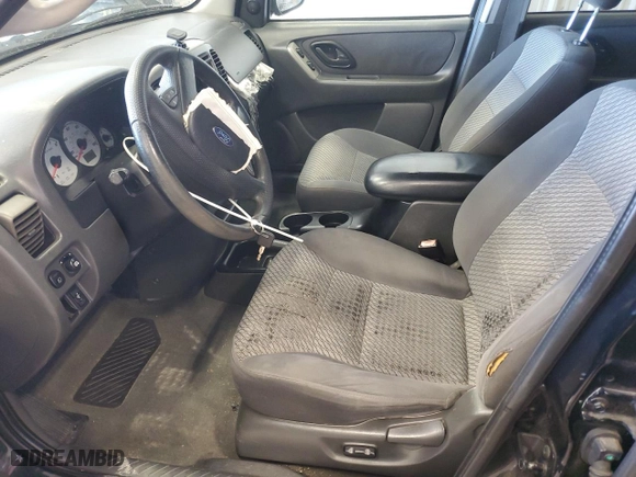 2004 Ford Escape XLT with VIN 1FMYU03154DA14790, listed as a Copart auction lot 53172845 with 226,922 mi miles and Non Repairable. Bid and sale history available at carsss.com. Image 7.