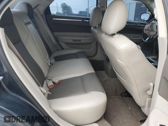 2008 Chrysler 300 Touring with VIN 2C3LA53GX8H292185, listed as a Copart auction lot 65751414 with 268,366 mi miles and Clean Title. Bid and sale history available at carsss.com. Image 10.