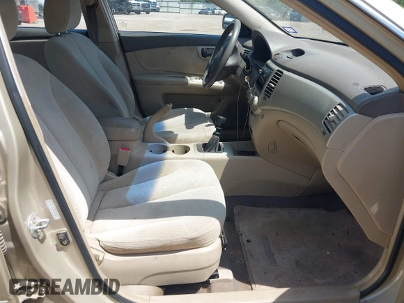 2008 Kia Optima LX z VIN KNAGE123085250587, wystawiony jako IAAI lot #42171570 z przebiegiem 223 838 mil mil oraz . Historia ofert i sprzedaży dostępna na DreamBid. Obrazek 5.