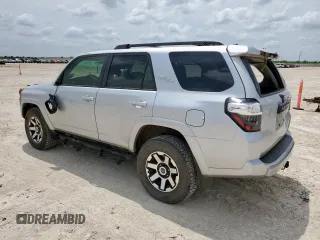 2020 Toyota 4Runner SR5 with VIN JTEBU5JR2L5778598, listed as a Copart auction lot 59329825 with 104,178 mi miles and Salvage title. Bid and sale history available at DreamBid. Image 2.