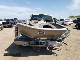 2003 GMC Sierra Denali z VIN 2GTFK69U831158334, wystawiony jako Copart lot #66320714 z przebiegiem Nie podano mil oraz Szkody całkowita. Historia ofert i sprzedaży dostępna na DreamBid. Obrazek 6.
