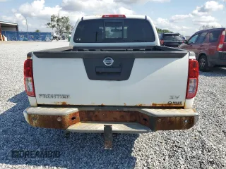 2016 Nissan Frontier SV z VIN 1N6AD0ER7GN724102, wystawiony jako Copart lot #55673905 z przebiegiem 158 342 mil mil oraz Czysty tytuł • Clean title. Historia ofert i sprzedaży dostępna na DreamBid. Obrazek 6.
