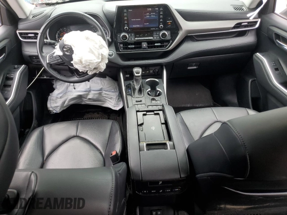 2021 Toyota Highlander XLE with VIN 5TDGZRBH3MS544801, listed as a Copart auction lot 63478355 with 54,616 mi miles and Salvage title. Bid and sale history available at DreamBid. Image 8.