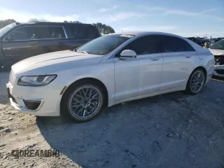 2019 Lincoln MKZ Reserve I with VIN 3LN6L5D98KR614073, listed as a Copart auction lot 41695275 with 28,140 mi miles and Salvage Title. Bid and sale history available at carsss.com. Image 1.