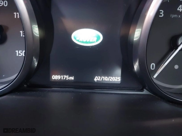 2017 Land Rover Discovery Sport HSE with VIN SALCR2BG6HH709448, listed as a IAAI auction lot 41582228 with NaN miles. Bid and sale history available at carsss.com. Image 15.