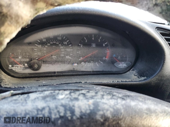 1998 BMW M3 z VIN WBSCD9324WEE07376, wystawiony jako Copart lot #75769934 z przebiegiem Nie podano mil oraz Nie do naprawy. Historia ofert i sprzedaży dostępna na DreamBid. Obrazek 10.