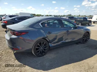 2025 Mazda 3 S Carbon Edition with VIN 3MZBPBCM4SM454067, listed as a Copart auction lot 43981255 with 2,396 mi miles and Clean Title. Bid and sale history available at DreamBid. Image 3.