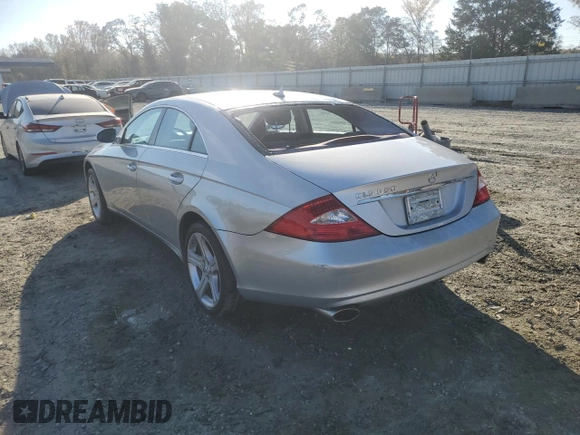 2007 Mercedes-Benz CLS-Class 5.5L with VIN WDDDJ72X97A081639, listed as a Copart auction lot 78200344 with 177,266 mi miles and Salvage Title. Bid and sale history available at carsss.com. Image 2.