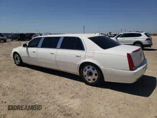 2009 Cadillac DTS Professional Limousine z VIN 1GEEK90Y59U550124, wystawiony jako Copart lot #53662135 z przebiegiem 39 842 mil mil oraz Czysty tytuł • Clean title. Historia ofert i sprzedaży dostępna na DreamBid. Obrazek 2.