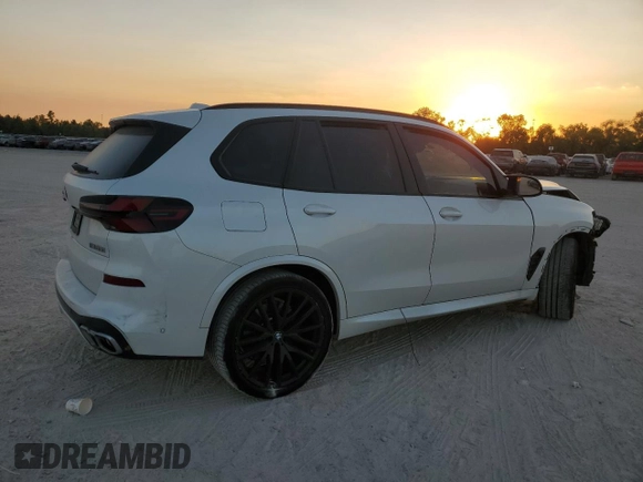 2024 BMW X5 M60i with VIN 5UX33EU07R9T12139, listed as a Copart auction lot 77326454 with 0 mi miles and Salvage Title. Bid and sale history available at carsss.com. Image 3.