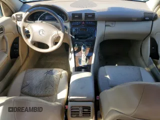 2004 Mercedes-Benz C 240 с VIN WDBRF61J94F448609, выставлен на аукционе Copart как лот 50394625 с пробегом 296 213 миль миль и Списание • Salvage title. История ставок и продаж доступна на DreamBid. Изображение 8.