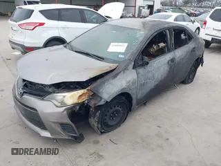 2015 Toyota Corolla L z VIN 5YFBURHE4FP294082, wystawiony jako IAAI lot #41681915 z przebiegiem 81 559 mil mil oraz . Historia ofert i sprzedaży dostępna na DreamBid. Obrazek 2.