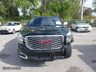 2018 GMC Yukon XL Denali with VIN 1GKS2HKJ0JR361463, listed as a IAAI auction lot 41713458 with 113,569 mi miles. Bid and sale history available at carsss.com. Image 12.