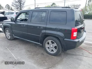 2008 Jeep Patriot Sport with VIN 1J8FT28WX8D711353, listed as a IAAI auction lot 41793321 with 161,777 mi miles. Bid and sale history available at carsss.com. Image 3.