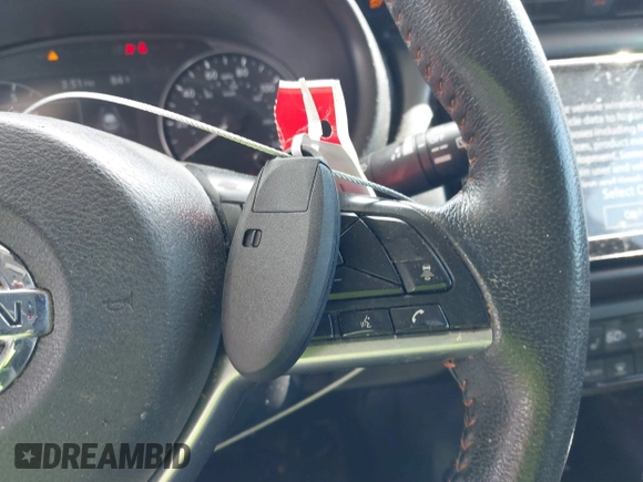 2021 Nissan Kicks SR with VIN 3N1CP5DV2ML498807, listed as a IAAI auction lot 41880588 with 92,794 mi miles and . Bid and sale history available at DreamBid. Image 11.