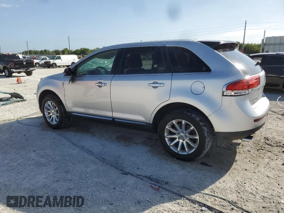 2014 Lincoln MKX with VIN 2LMDJ6JK1EBL15560, listed as a Copart auction lot 49206495 with 74,430 mi miles and Salvage Title. Bid and sale history available at DreamBid. Image 2.
