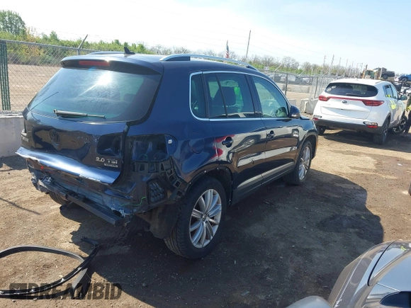 2012 Volkswagen Tiguan S with VIN WVGBV7AX2CW566981, listed as a IAAI auction lot 42069748 with 153,613 mi miles and . Bid and sale history available at DreamBid. Image 4.