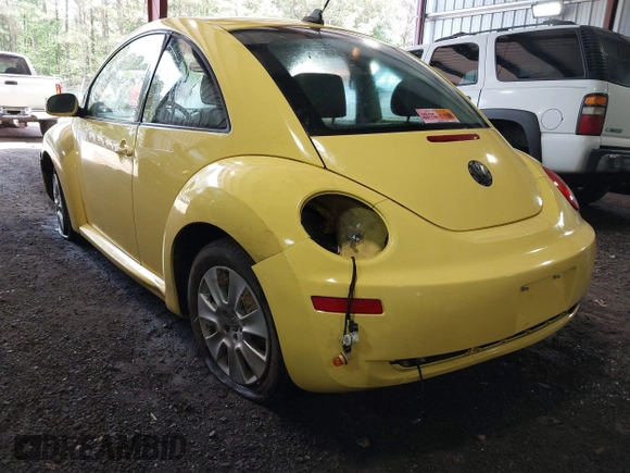 2009 Volkswagen Beetle S with VIN 3VWPW31C59M518927, listed as a IAAI auction lot 42126615 with 147,438 mi miles and . Bid and sale history available at DreamBid. Image 3.