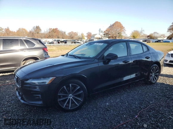 2022 Volvo S60 Momentum with VIN 7JRL12TZ3NG172247, listed as a Copart auction lot 74879613 with 32,632 mi miles. Bid and sale history available at carsss.com. Image 1.