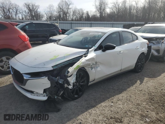 2022 Mazda 3 2.5 Turbo z VIN 3MZBPBAY7NM300608, wystawiony jako Copart lot #41694185 z przebiegiem 21 499 mil mil oraz Szkoda całkowita • Salvage title. Historia ofert i sprzedaży dostępna na DreamBid. Obrazek 1.