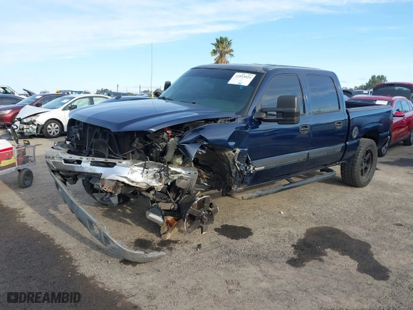 2005 Chevrolet Silverado 1500 LS with VIN 2GCEC13T651118378, listed as a IAAI auction lot 41933525 with 207,633 mi miles. Bid and sale history available at carsss.com. Image 18.
