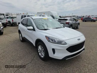 2020 Ford Escape SE with VIN 1FMCU9G62LUB84267, listed as a IAAI auction lot 42088239 with 51,285 mi miles. Bid and sale history available at carsss.com. Image 1.