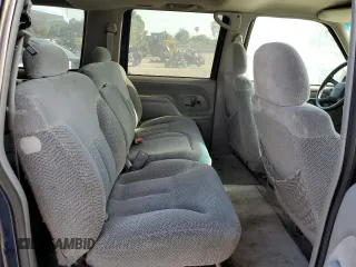 1999 Chevrolet Suburban with VIN 3GNEC16RXXG254126, listed as a Copart auction lot 52051405 with 113,554 mi miles and Clean title. Bid and sale history available at DreamBid. Image 11.
