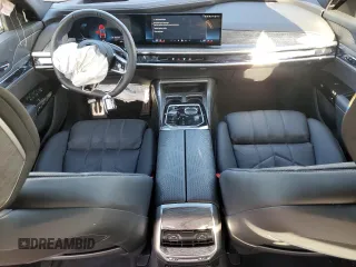 2024 BMW 7 Series 740i xDrive z VIN WBA33EH04RCS76342, wystawiony jako Copart lot #80590224 z przebiegiem 8 065 mil mil oraz Czysty tytuł • Clean title. Historia ofert i sprzedaży dostępna na DreamBid. Obrazek 8.