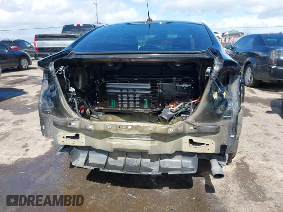 2017 Ford Fusion Titanium with VIN 3FA6P0SU0HR277268, listed as a IAAI auction lot 41798990 with 140,452 mi miles and . Bid and sale history available at DreamBid. Image 6.
